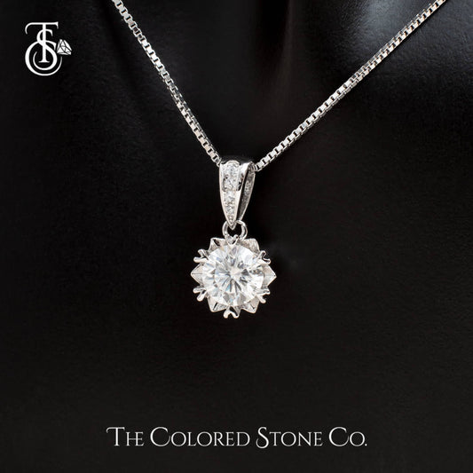 Eira Necklace- Moissanite