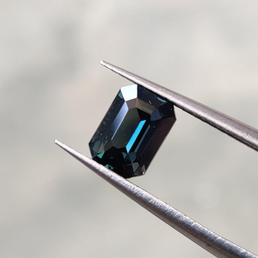 Teal Sapphire Natural No Heat 1.53ct - The Colored Stone Co.