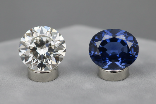 Diamond vs Sapphire Engagement Ring: Which Is the Better Choice?