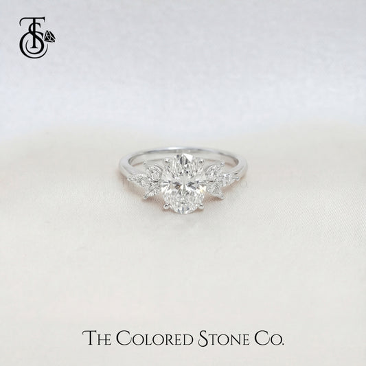 Viola Ring - 18K Gold - Lab Grown Diamond