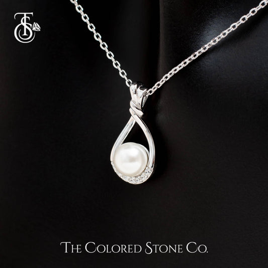 Luna Necklace- Pearl