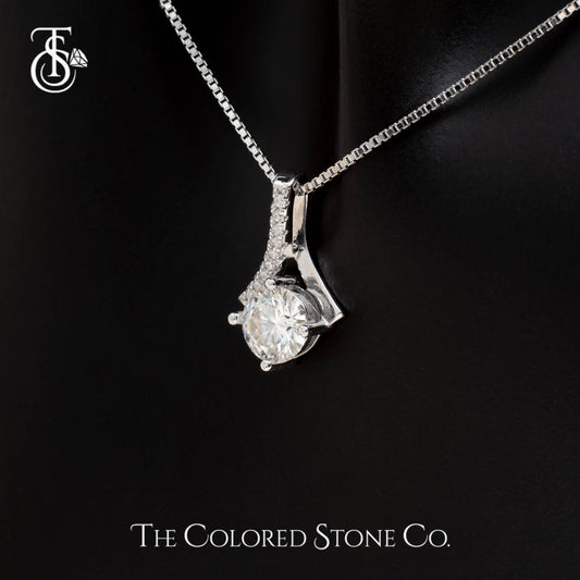 Niva Necklace- Moissanite
