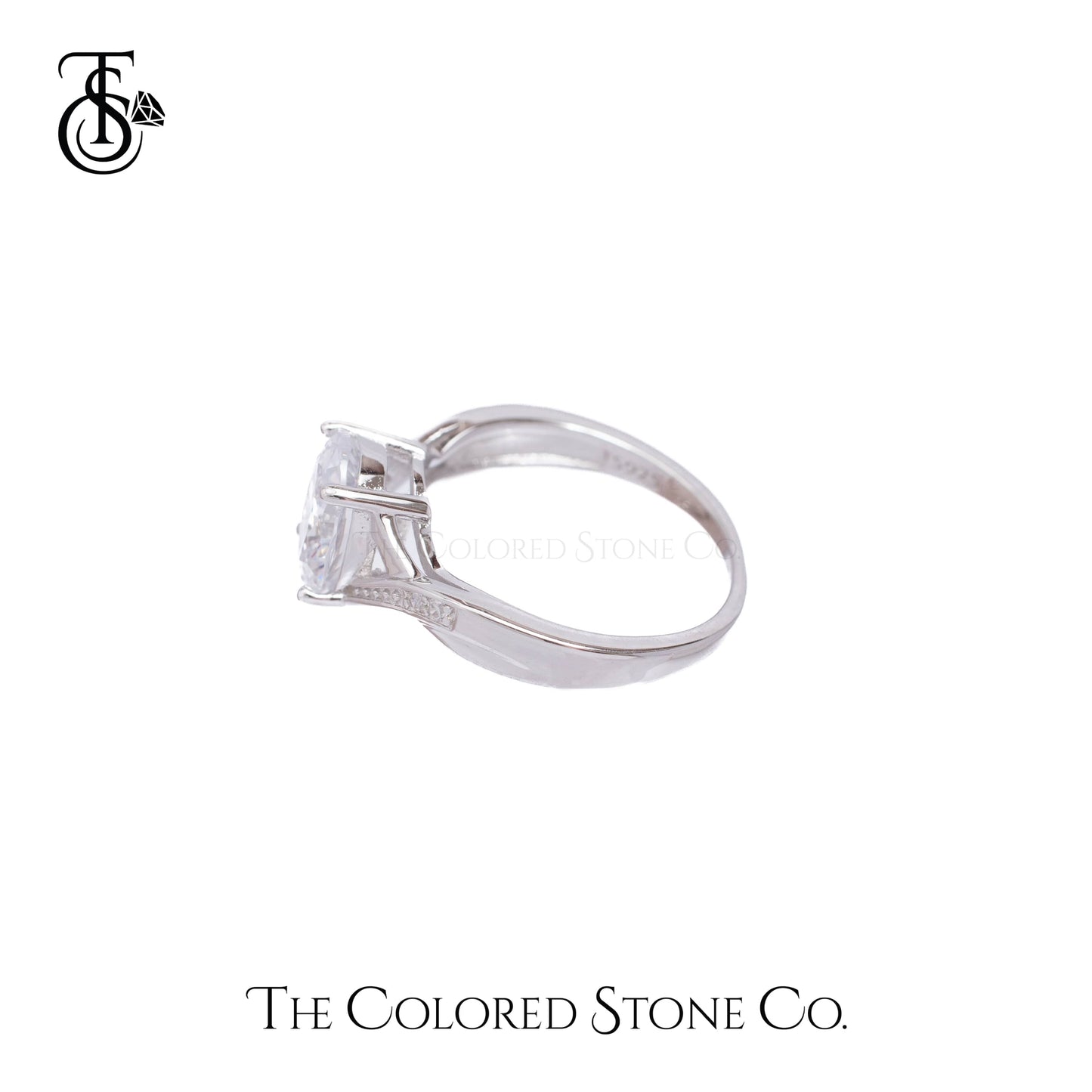 Lumora Ring