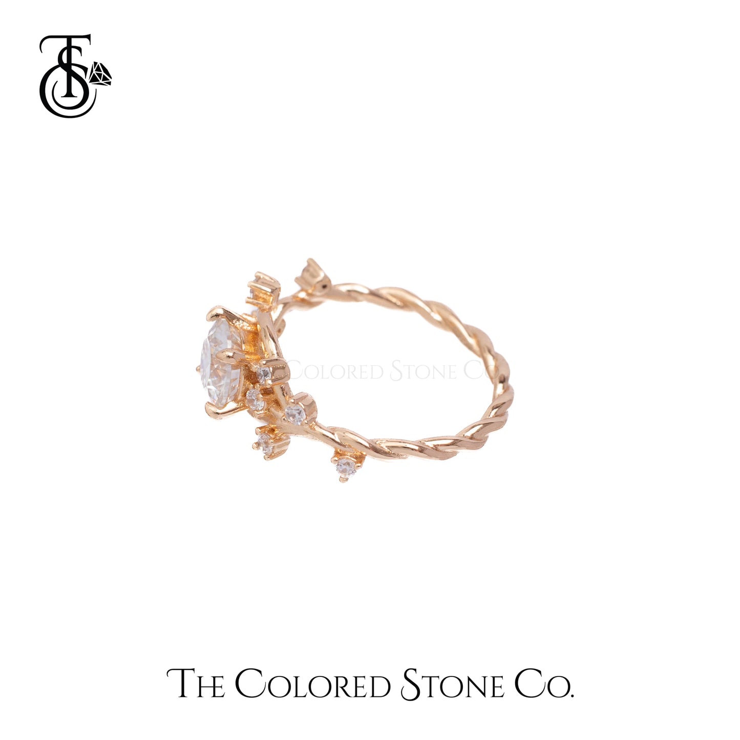 Fayra Ring- Moissanite