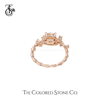 Fayra Ring- Moissanite