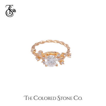 Fayra Ring- Moissanite